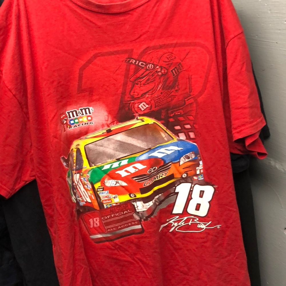 Men’s Kyle Busch tshirt size XXL